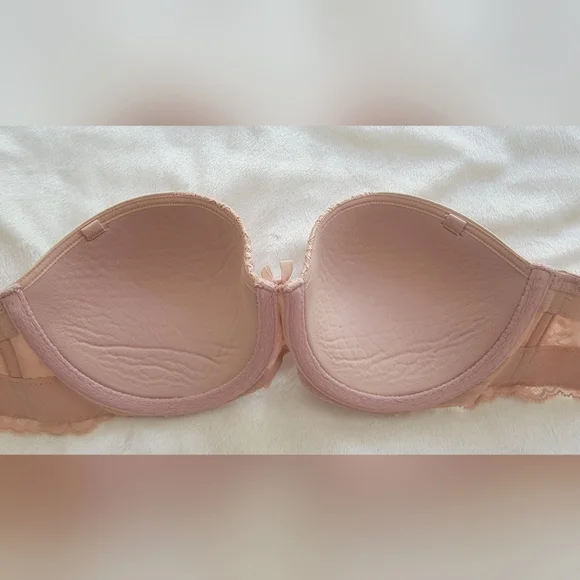 Victoria's Secret Lace Strapless Bra in Blush Pink, 34C - Picture 6 of 10
